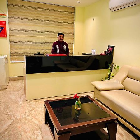 Hotel Royal Paradise By Kdson Nuova Delhi Esterno foto