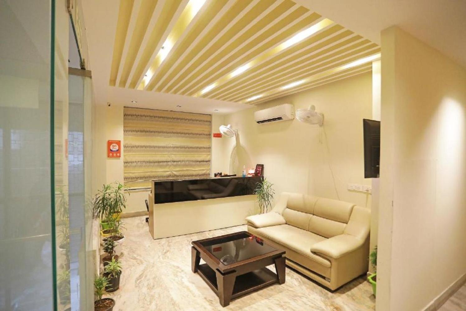 Hotel Royal Paradise By Kdson Nuova Delhi Esterno foto