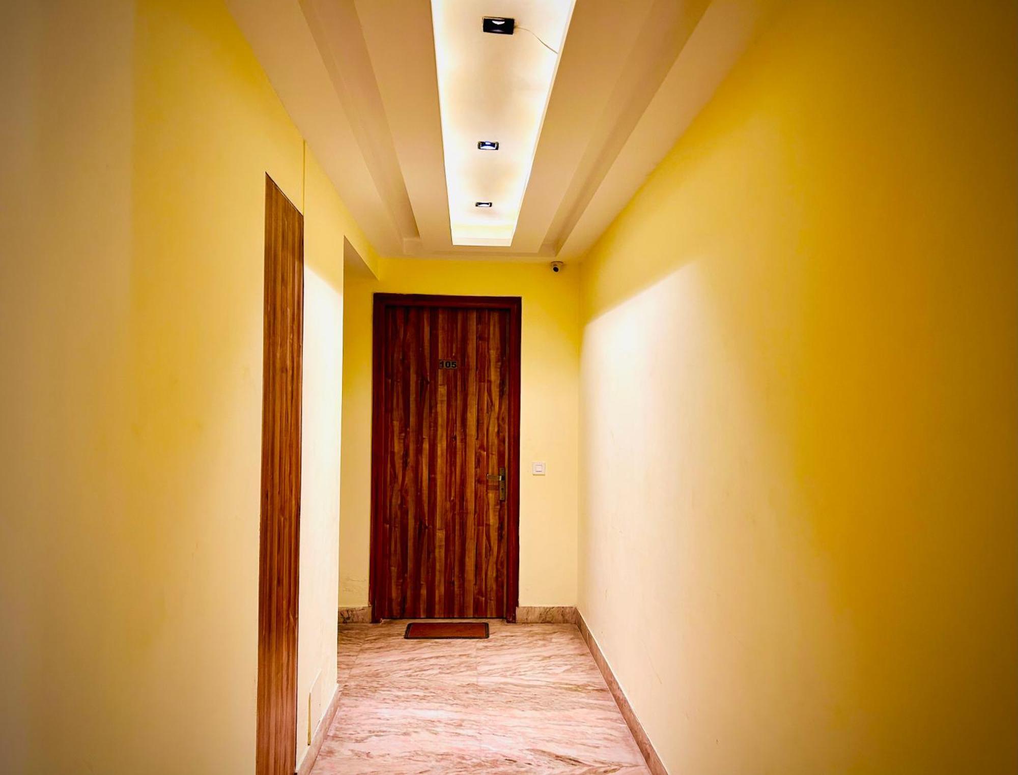 Hotel Royal Paradise By Kdson Nuova Delhi Esterno foto